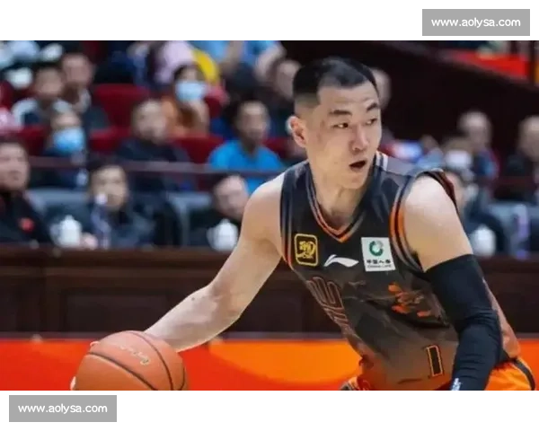 高诗岩落户济南！顶薪续约 + 全家扎根，“新泉城人” 开启篮球与生活双重新篇