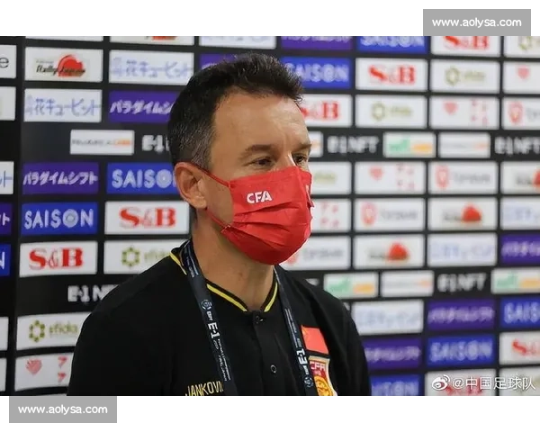 国足换帅提速！久尔杰维奇过渡身份坐实，两大名帅锁定接班