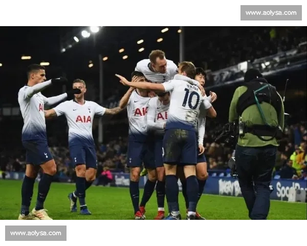 热刺 3000 万欧争夺雷恩锋霸!23 岁恩多成欧冠冲刺关键引援 热刺 3000 万欧争夺雷恩锋霸!23 岁恩多成欧冠冲刺关键引援