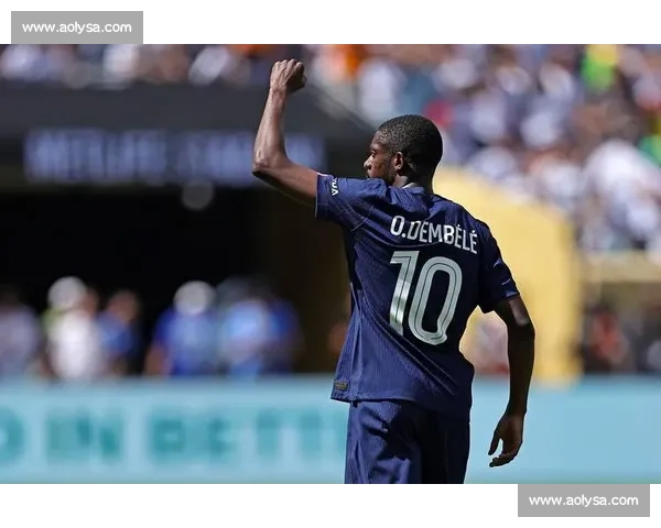 纳斯里：亚马尔天赋更胜一筹，登贝莱赛季表现更配金球奖